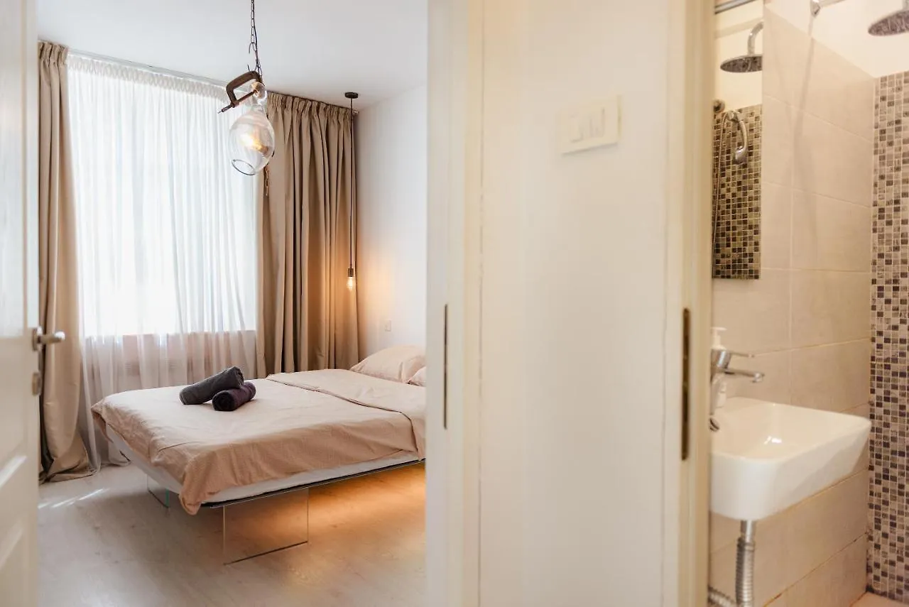 Heart Of Old Town Apartment Bucharest